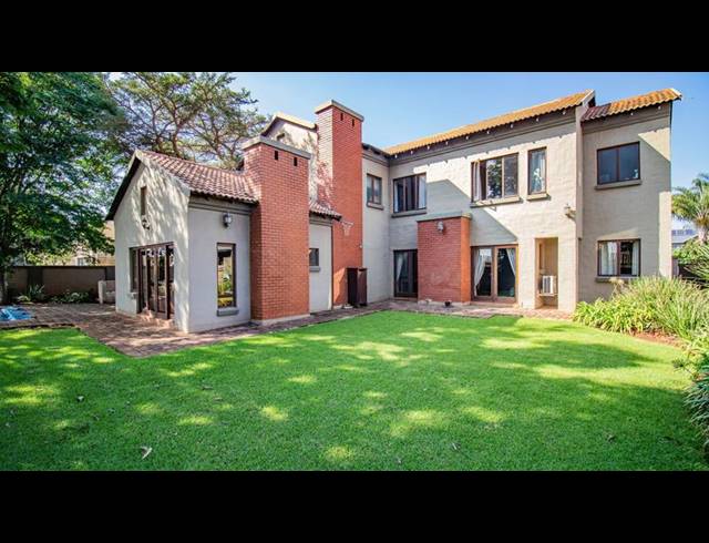 4 BEDROOM HOUSE FOR SALE IN MIDFIELDS